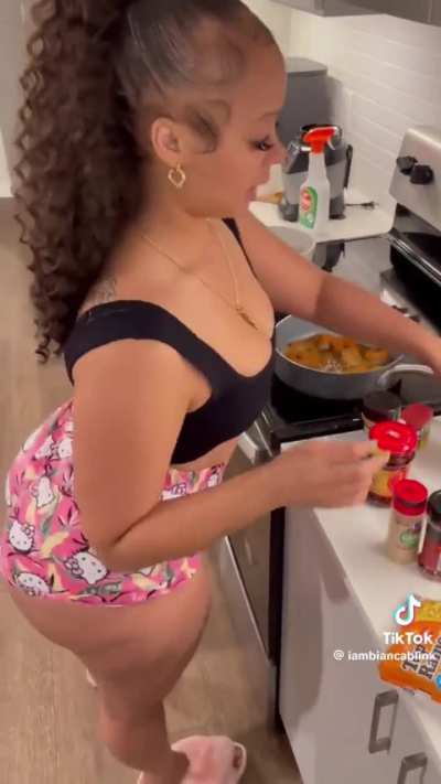 😵&zwj;💫🍑😵&zwj;💫