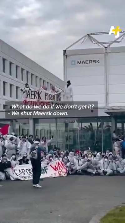 Greta Thunberg &amp;amp; a group of pro-Palestinian protesters shut down the entrance of Maersk&rsquo;s headquarters in Copenhagen to demand an end of weapon transfers to Israel: &ldquo;That&rsquo;s why we are using our democratic duty as citizens to stand up for what is right