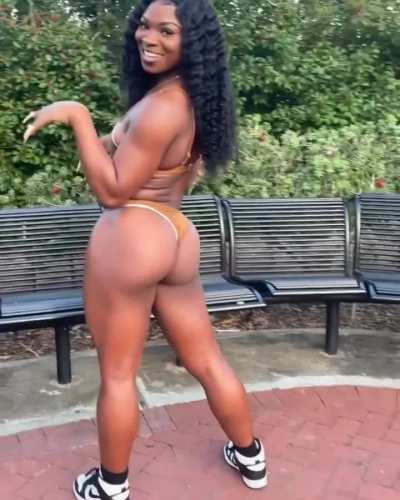 I guess me showing off my beautiful Physique Struck a nerve cuz why I gotta be called all kinds of names for being confident in my own skin?? I&rsquo;m too real for this fitness industry shxt😂