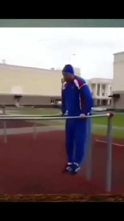 😞✊