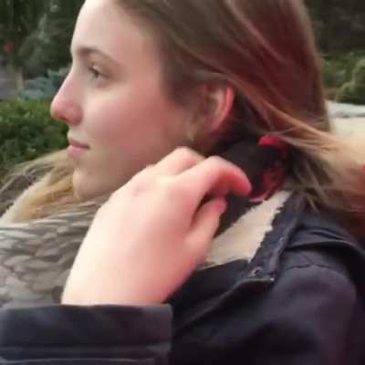 yOuNg bLoNdE tEeN mAsSaGeS bRoWn cOcK nExT tO hEr fAcE!! 😳😳