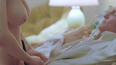Let&rsquo;s celebrate Alexandra&rsquo;s 34th Birthday with her Iconic Nude scene