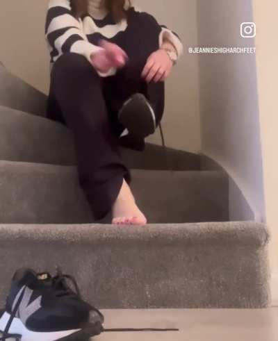 JEANNIESHIGHARCHFEET