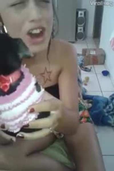 wcgw Singing for your pet held above your head