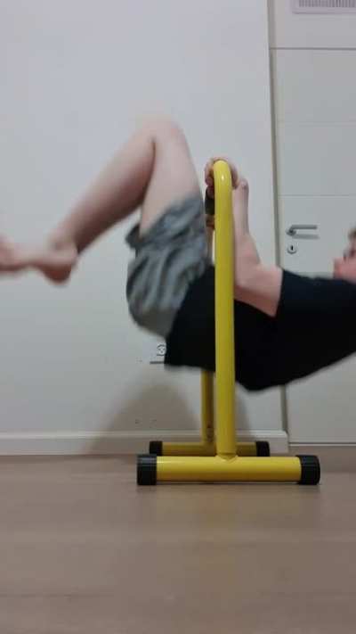 At day 14 i got the power of doing pull ups horizontally