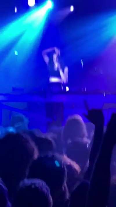 arca x frank &ldquo;little demon&rdquo; (slightly better angle &amp;amp; sound)