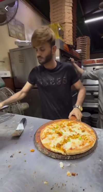 Screw your pizza slices &hellip;.