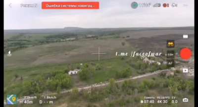 Russian Sukhoi Su-25 attack plane nearly hits a DJI Mavic quadcopter drone