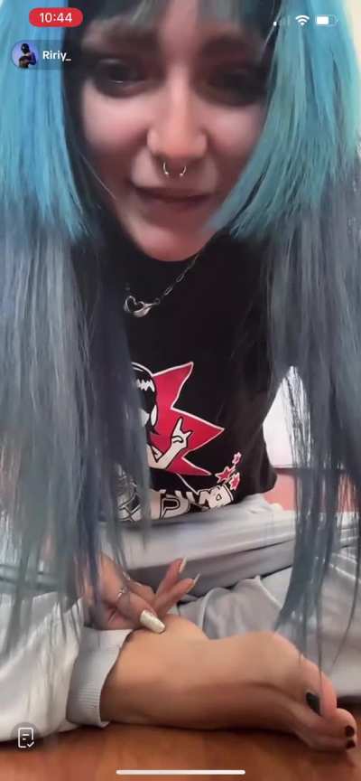 ririy_sgh - Cute goth teen soles and black pedi - hot!