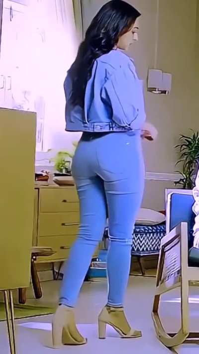 Kiara Advani 🍑
