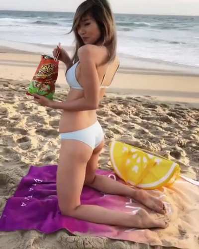 Bikini &amp;amp; Cheetos