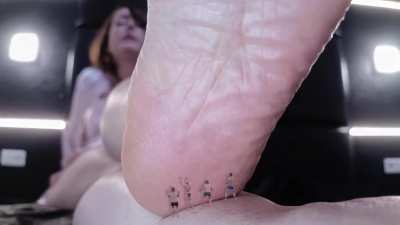 Massage my feet! That’s an order!