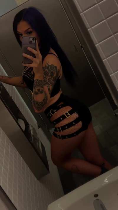 Cora Jade