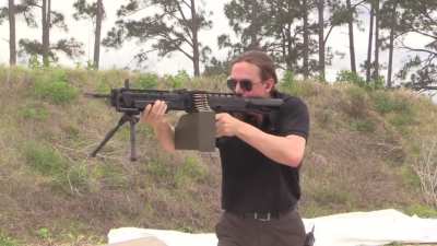 Knight's MG with constant-recoil system