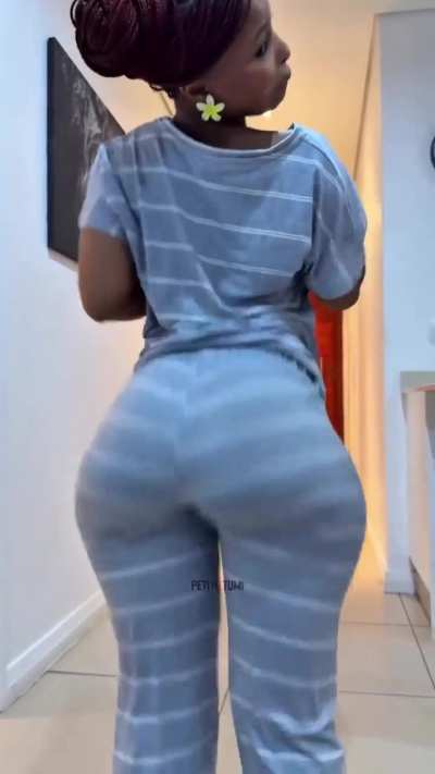 just a petite happy with her dumpy [Tumi]