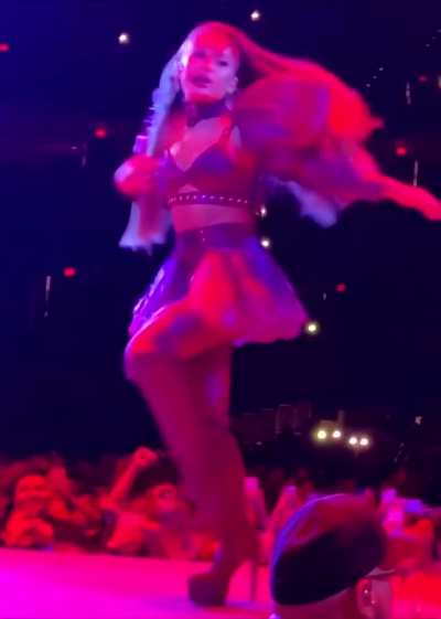 Revealing twirl