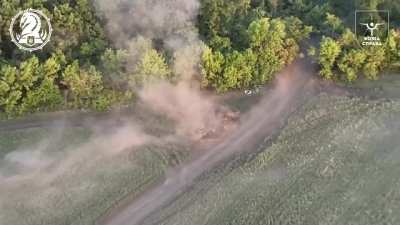 Ukraine&rsquo;s 47th Mechanized Brigade showing a Bradley IFV extracting infantry after a DPICM cluster strike on advancing Russian infantry