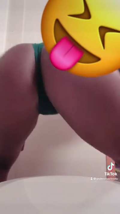 Undercoverbooty