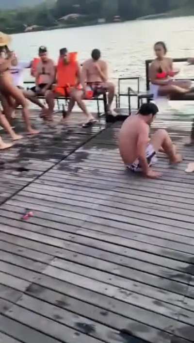 Don&rsquo;t drink and dive!