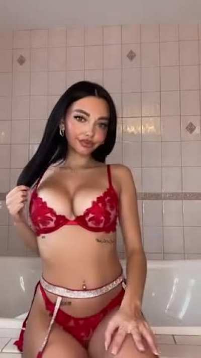 I've been waiting all year to show you my boobs link in the comments