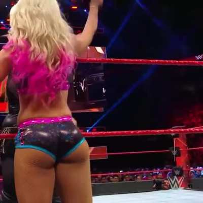 The best gif of Alexa&acute;s ass