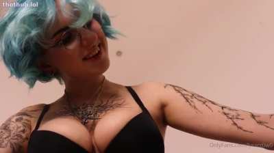 Lyra Crow