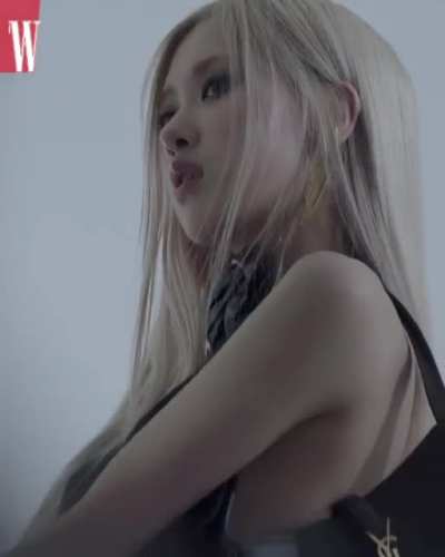210420 Ros&eacute; for W Korea