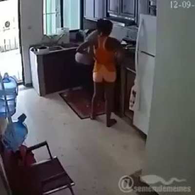 Bom