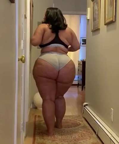 King Steph&rsquo;s ass so dense