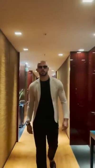 Top G walking