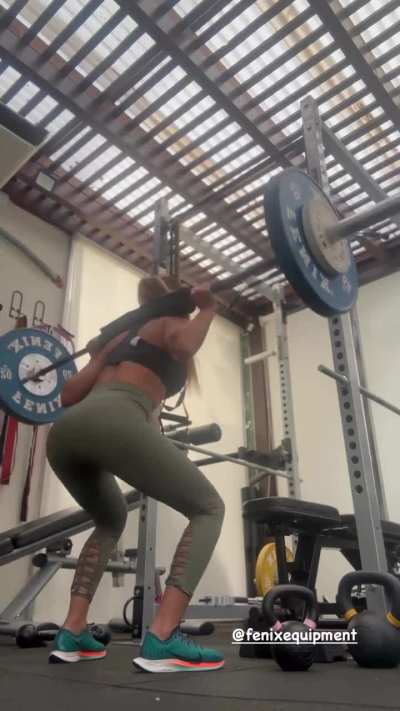 Cinthia Fernandez