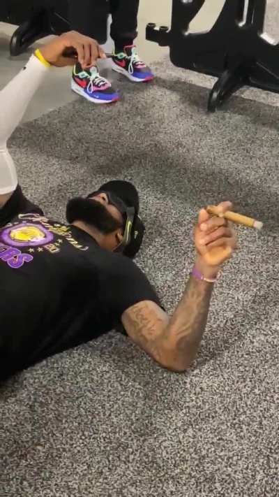 LeBron facetimes his mother while smoking a cigar: "Hey mama. I had to leave the locker room. They going crazy in there right now. I had to get away."