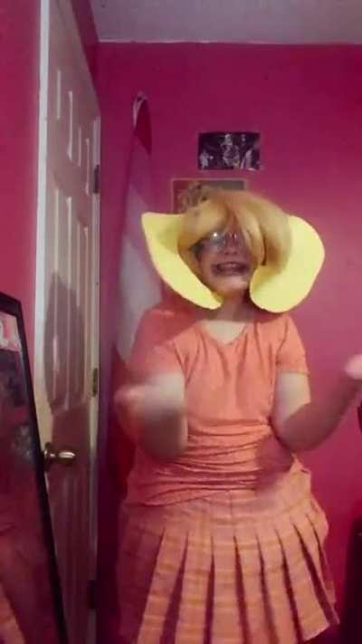 Whats the point of cosplay if you cant recognize the character (Character:Hyoko Saionji from Danganronpa)
