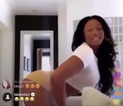 😈