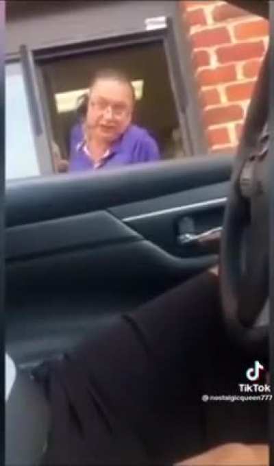 Cashier schools difficult customer
