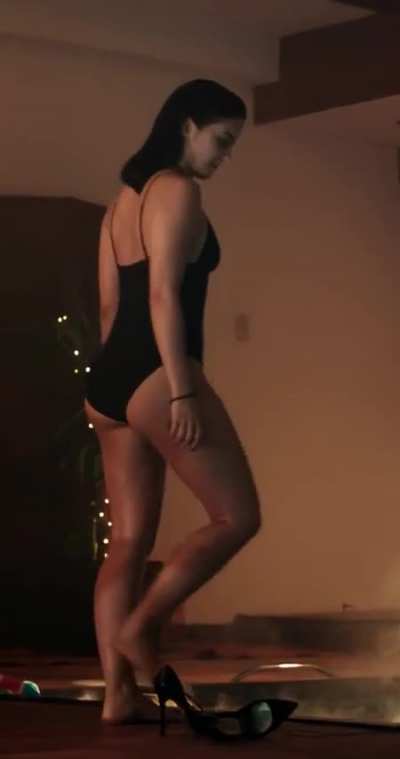 Camila Mendes