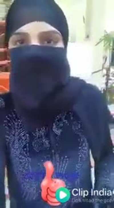 This muslims women says "Relieve us or We will marry hindus at temple"