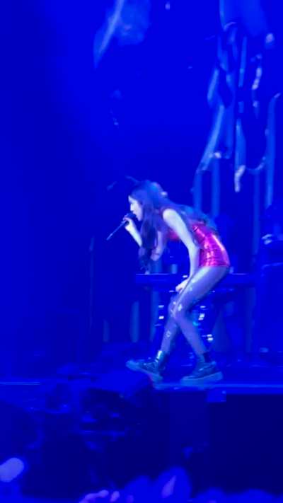 Liv performing brutal at Dublin N2 she was so close at the end 🥹