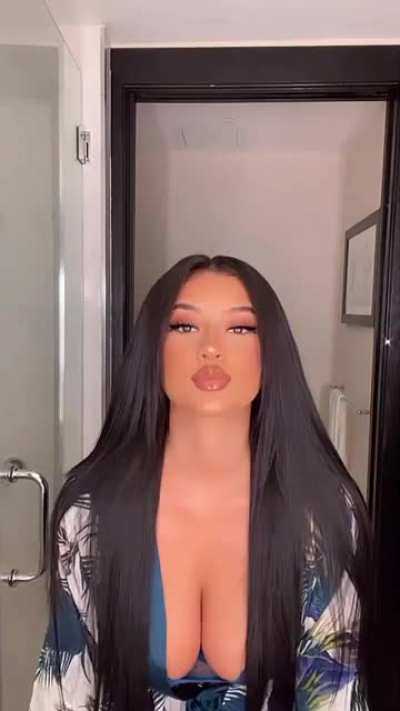 Lucero Crystal (@imlucerorios) [Instagram]