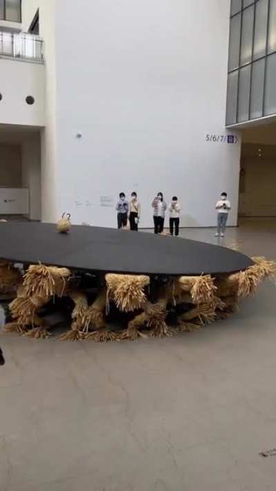 A Kinetic Sculpture: "Round Table" by Choe U-Ram