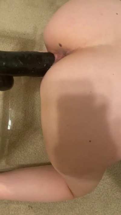 Is anyone else super horny tonight? I blame it on the horny spirit of Christmas!