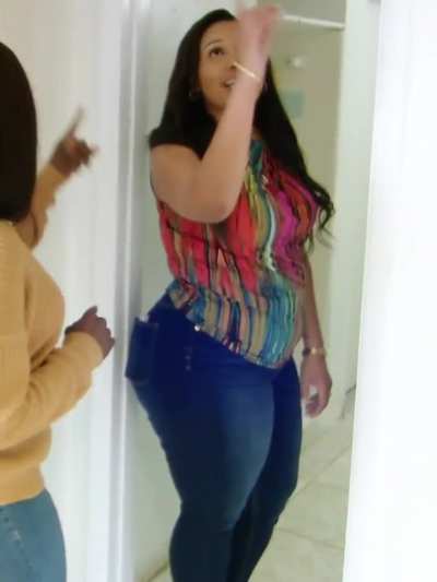 Crystal Kinlaw (House Hunters) - Season 202, Episode 7