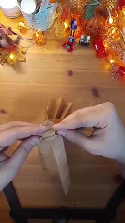 Origami Gorilla (Jeong Jae IL) timelapse short video