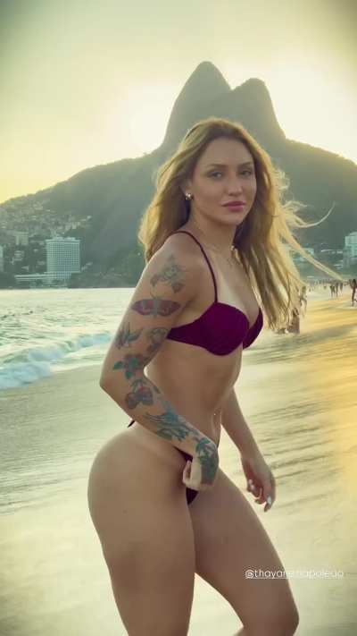 Thayane Napole&atilde;o