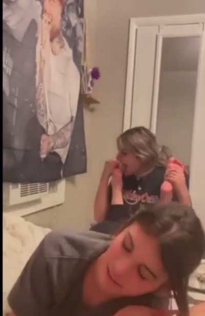does anyone have the full vid?