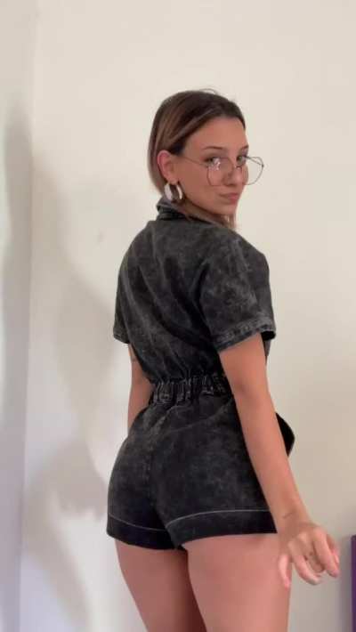 24[F4A ]Upvte this if I make your dick hard sc: mialanr