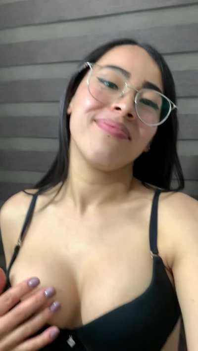 I’m only 19, but I would fuck every older guy on here