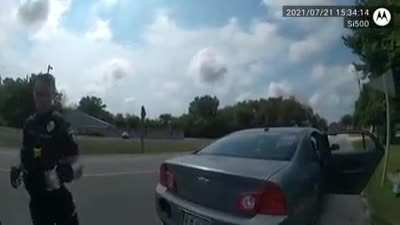 Update bodycam footage of cop throwing baggie in the backseat of a citizen's car