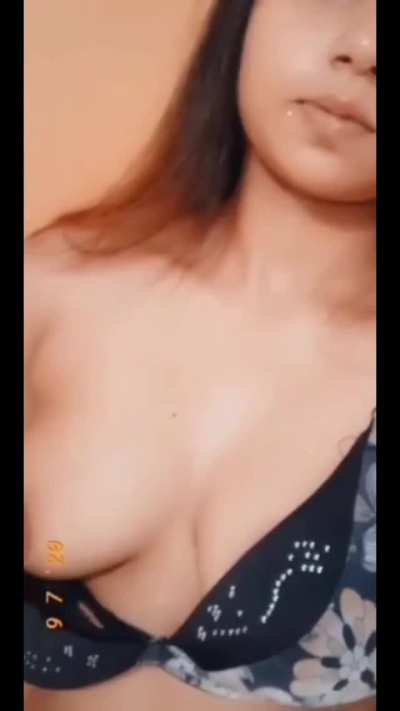 [VIDEO] Cute Babe