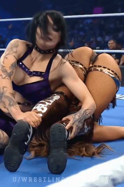 Tatum Pins Fallon Henley
